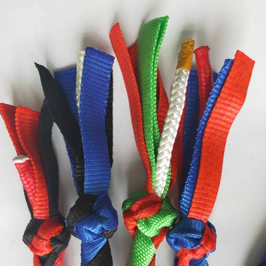 Solid horse ropes 8 meters long, random